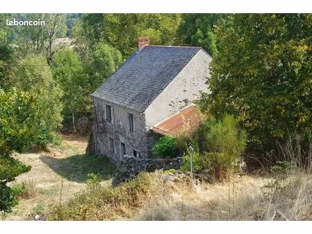 vente maison à rénover + terres agricoles à louer