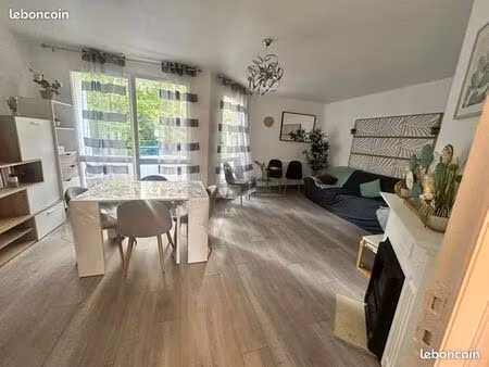 appartement 4 pièces – 3 chambres – balcon sur parc – garage double – idéal famille ou inv