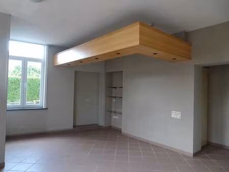 appartement 1 chambre au rez-de-chaussée à louer