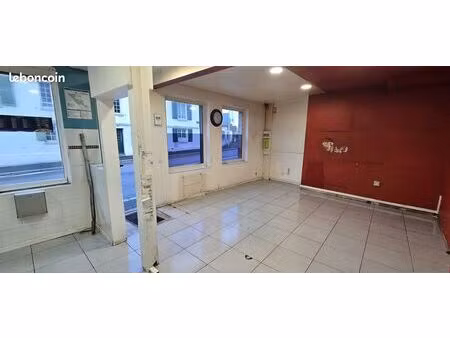 murs commerciaux pont l'évêque centre