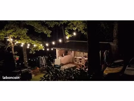 mobil-home meublé + terrasse – camping del moule