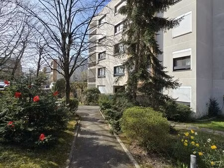 appartement 5 pièces 94 m²