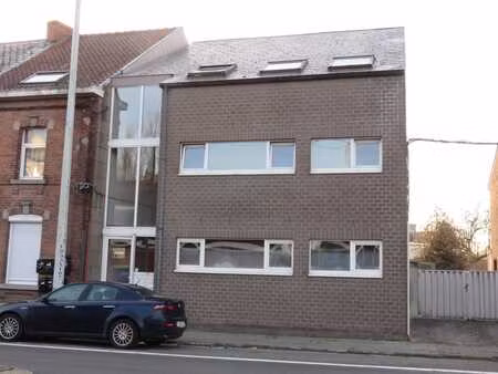 a louer appartement une chambre pour 1 personne.