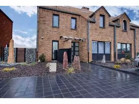 bel appartement en duplex 1ch + parking