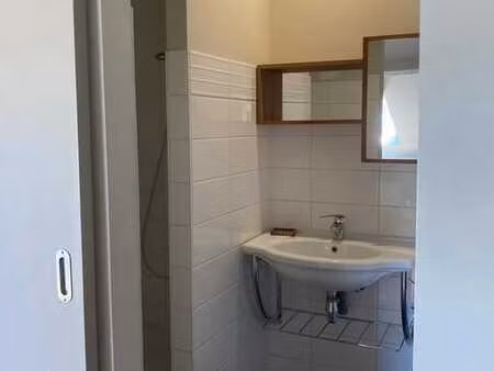 several accommodations for trainees and young professionals