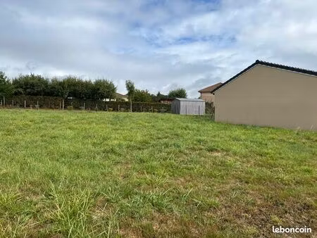 terrain 579 m² naucelles