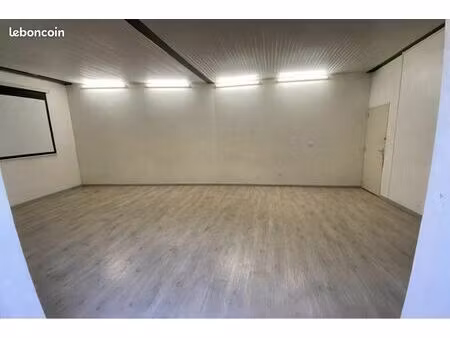 bureau meublé 27m2 - jarry