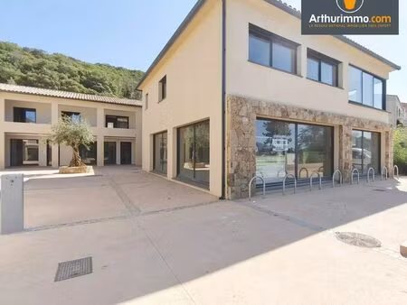 boutique 62 m² porticcio