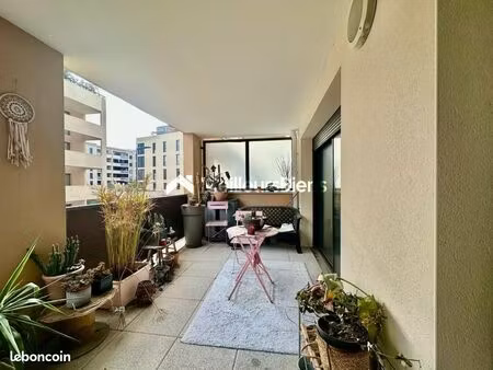 studio 1 pièce 29 m²