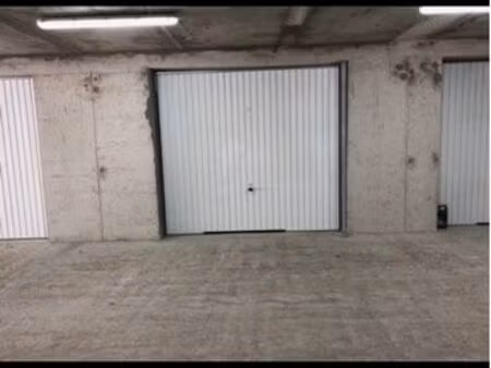 garage location