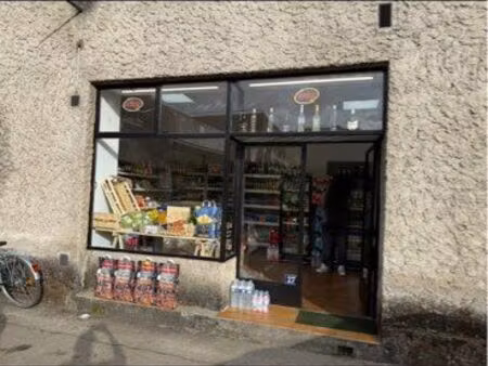 local commercial centre tulle