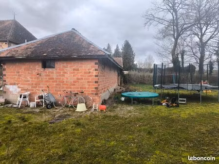 annexé 89 m2 plus grange 320m2