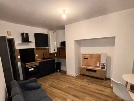 appartement t2 rénové et meublé