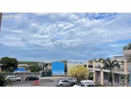 ◊ à vendre – f1 en rez-de-jardin avec terrasse – la possession (ravine à marquet)