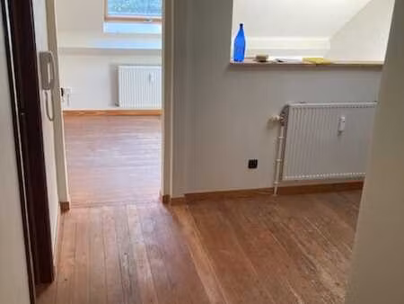 appartement au pied de la citadelle et proche du centre.