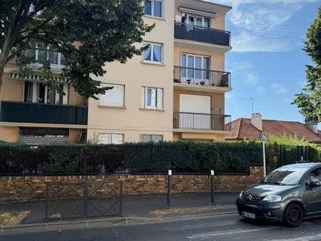 appartement de 70 m²  3 pièce ( proche du centre-ville)