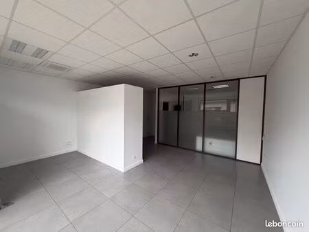 murs commerciaux baleone