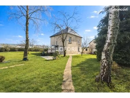 maison 8 pièces 127 m²