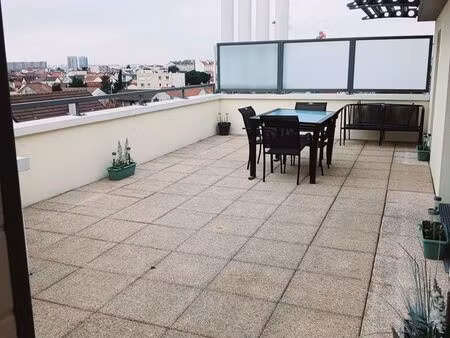 appartement t3 avec terrasse