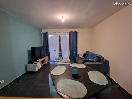 t2 de 36m² avec terrasse 13m²  parking couvert & ascenseur