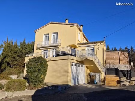 maison 7 pièces 151 m²