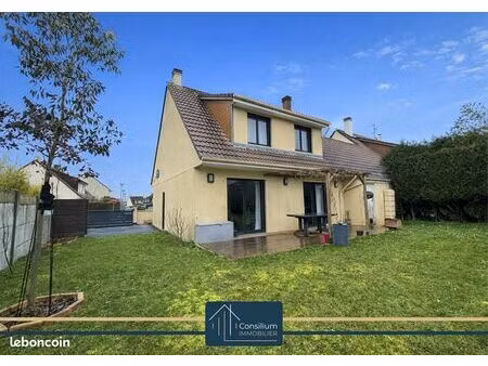 maison 5 pièces 104 m²