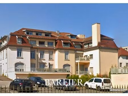 loft/atelier/surface 3 pièces 80 m²