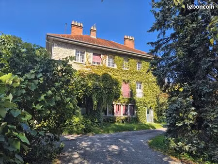 appartement 1 pièce 80 m²