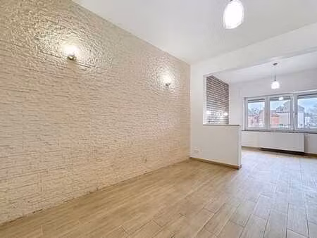 appartement 1 chambre avec cour