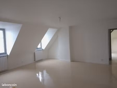 a louer t4 appartement 465 euros + 120 euros de charges (chauffage  taxes om)