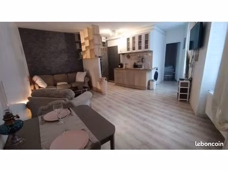 appartement lumineux proche commerces