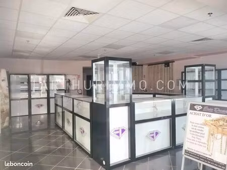 local 78 m² davézieux