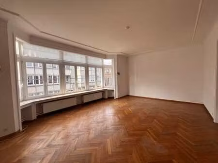 appartement avec jardin et garage (uccle vanderkindere)