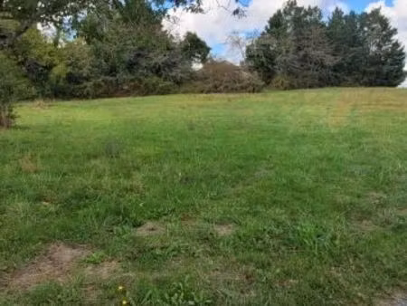 terrain 1 700 m² saint pierre de cole