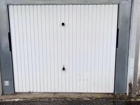 garage à louer