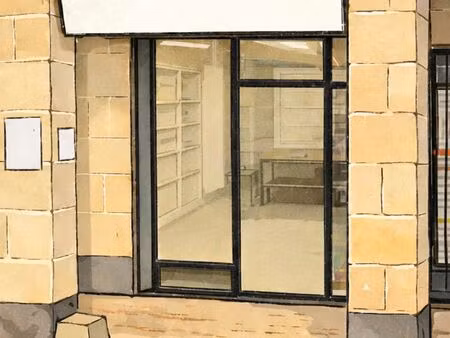 local commercial 56 m² falaise