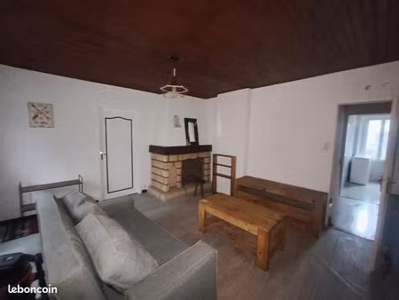 location semi meublé