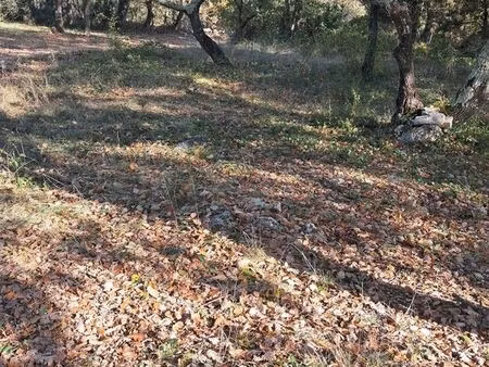 terrain de loisirs sur issirac dans le gard
