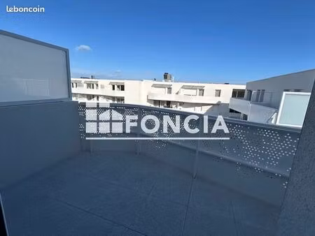 studio 1 pièce 32 m²