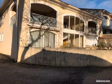 appartement 80m2 - 2 chambres