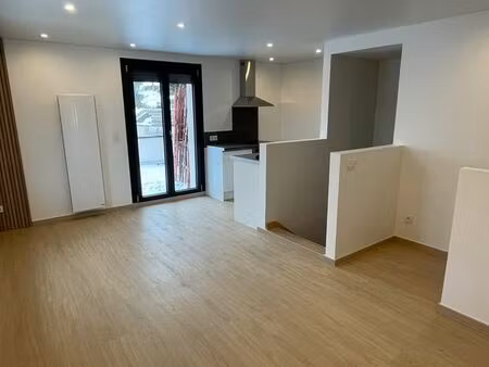 duplex rénové avec terrasse – pontarlier