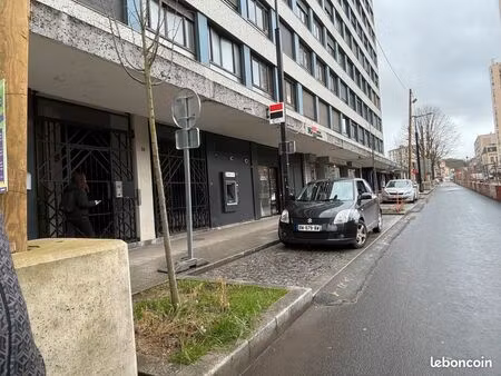 un fond de commerce à vendre