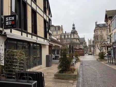 coffee shop - bubble tea & poke bowl