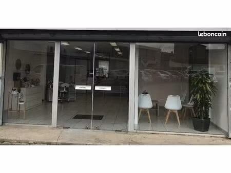 local 75 m² – secteur beauté / bien-être