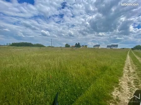 terrain 1000 m² theuvy acheres