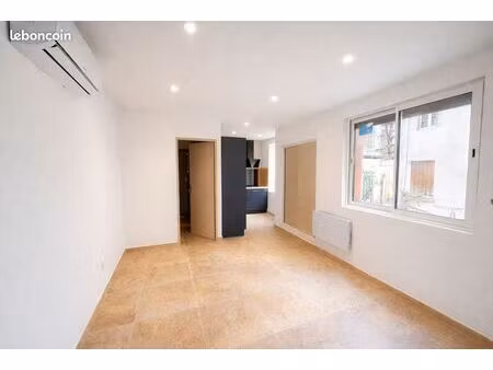 studio 25m2 refait à neuf