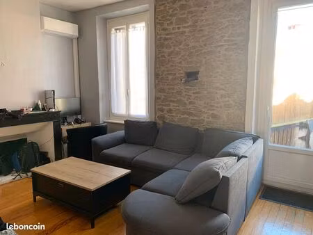 appartement meublé t3 de 75 m2 centre ville quartier du palais