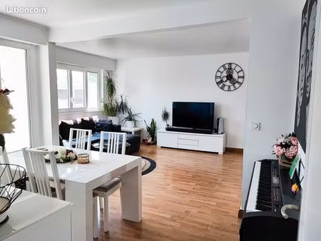 à louer – grand f5 lumineux 88 m² – chilly-mazarin (91)