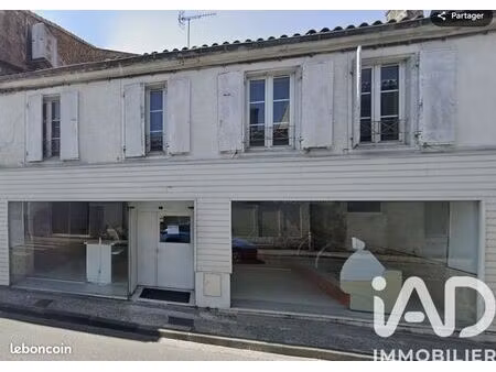 appartement 3 pièces 147 m²