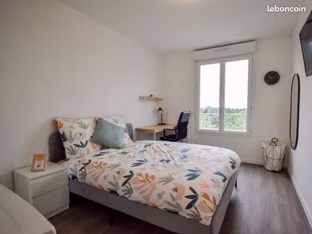 chambre 5 pièces 105 m²